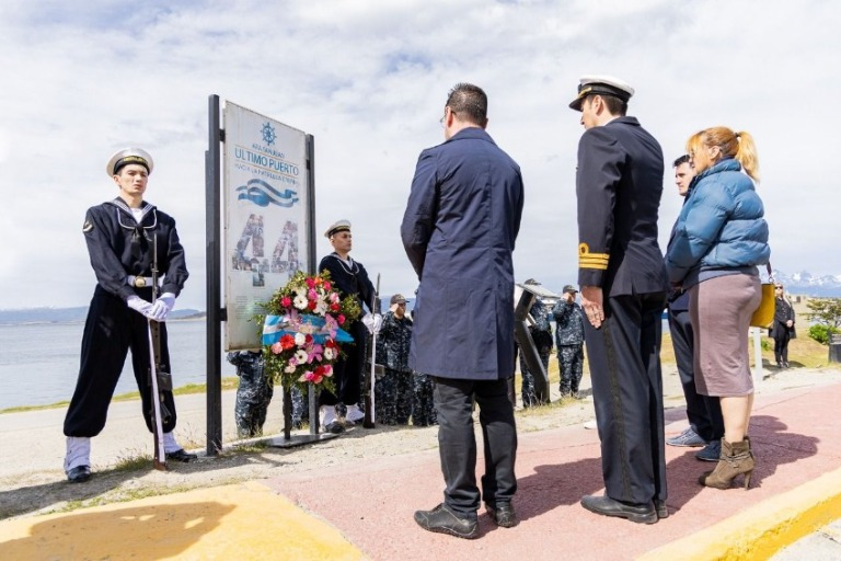 TIERRA DEL FUEGO RECORDÓ Y HOMENAJEÓ A LOS 44 TRIPULANTES DEL ARA SAN